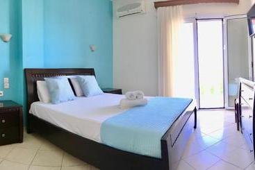 Villa Thomas Nakas