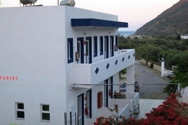 آپارتمان Christina Studios