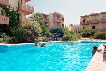 Ekavi Apartments