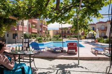 Ekavi Apartments