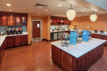 Homewood Suites By Hilton Virginia Beach/norfolk Airport