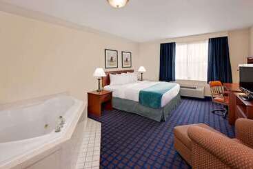 هتل Best Western Byron Center