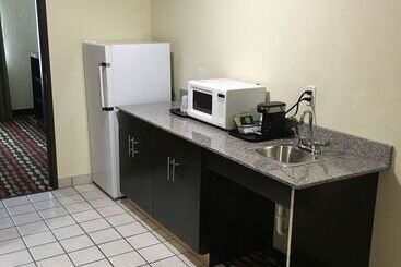 هتل Best Western Greentree Inn & Suites