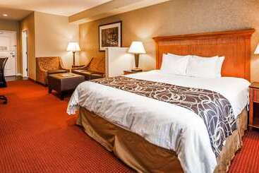 هتل Best Western Plus Canyon Pines