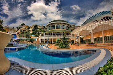 هتل Breakfast At Monaco   Palais Boracay
