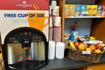 هتل Candlewood Suites Fayetteville, An Ihg