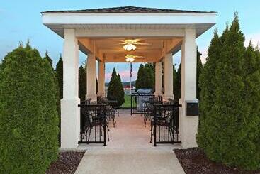 هتل Candlewood Suites Fayetteville, An Ihg
