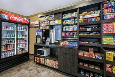هتل Candlewood Suites Galveston, An Ihg