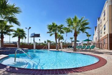 هتل Candlewood Suites Galveston, An Ihg
