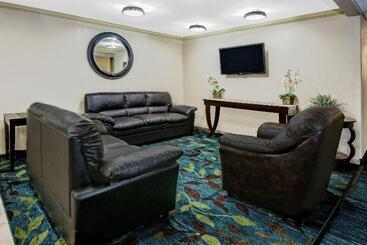 هتل Candlewood Suites Galveston, An Ihg