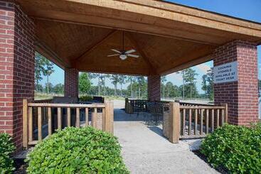 هتل Candlewood Suites Hattiesburg, An Ihg