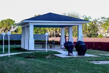 هتل Candlewood Suites Melbourne/viera, An Ihg