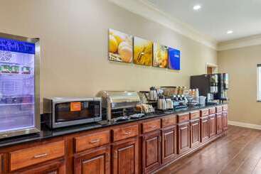 هتل Comfort Inn Near University