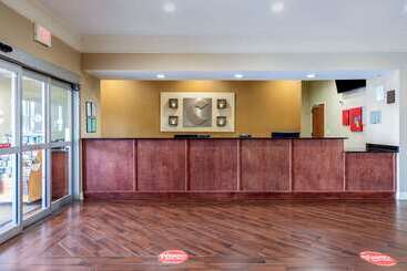 هتل Comfort Inn Near University