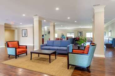 هتل Comfort Inn Near University