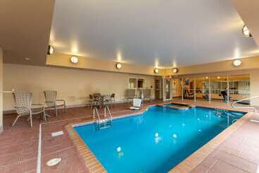 هتل Comfort Inn Near University