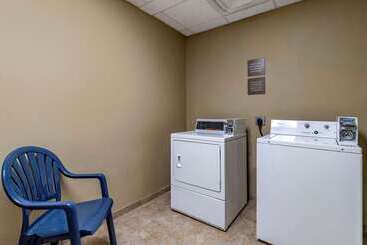 هتل Comfort Suites Near Texas A&m Corpus Christi
