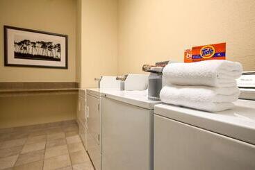 هتل Country Inn & Suites By Radisson, Shreveportairport, La