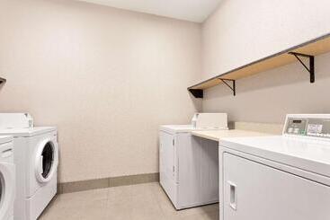 هتل Country Inn & Suites By Radisson, Shreveportairport, La