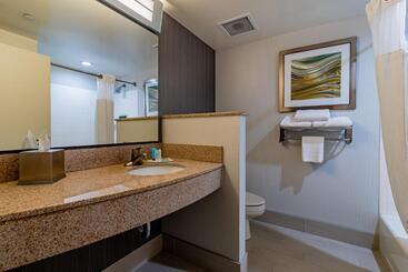 هتل Courtyard Brunswick