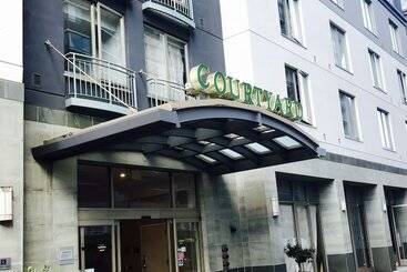 هتل Courtyard Oakland Downtown