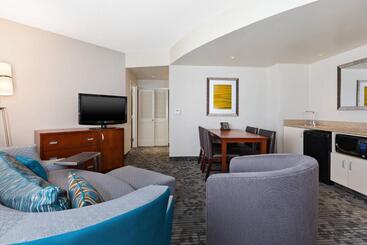 هتل Courtyard By Marriott Oklahoma City Downtown