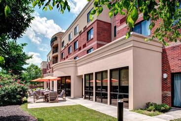 هتل Courtyard Richmond North/glen Allen