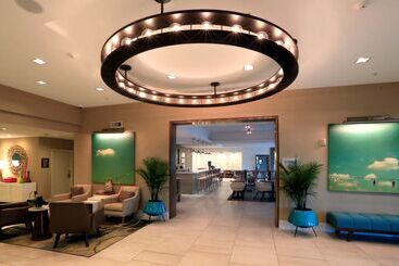 Doubletree By Hilton Hotel Galveston Beach