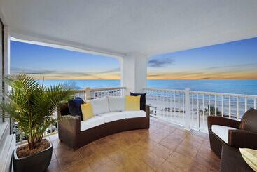 Doubletree By Hilton Hotel Galveston Beach