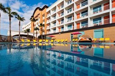 Doubletree By Hilton Hotel Galveston Beach
