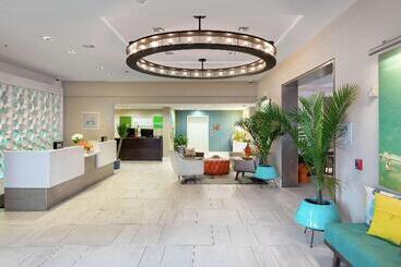 Doubletree By Hilton Hotel Galveston Beach