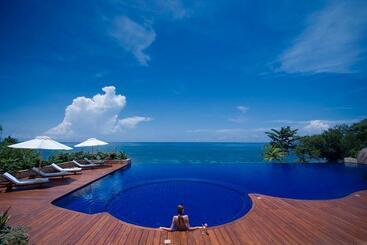 هتل Eskaya Beach Resort And Spa
