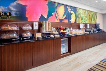 Macon Hotel & Suites