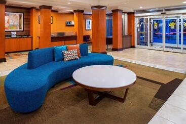 هتل Fairfield Inn & Suites Greensboro Wendover