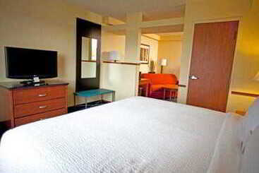 هتل Fairfield Inn & Suites Rapid City