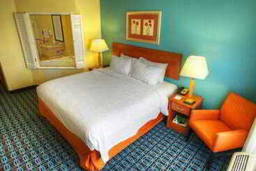 هتل Fairfield Inn & Suites Rapid City