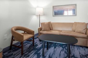 هتل Fairfield Inn & Suites Rapid City