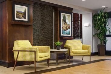 هتل Hampton Inn & Suites West Sacramento