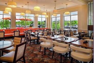هتل Hilton Garden Inn St. Louis Airport