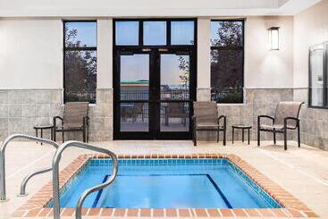 Holiday Inn Express Hotel & Suites Gillette, An Ihg