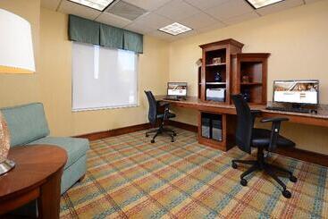 Holiday Inn Express Hotel & Suites Greensboro   Airport Area, An Ihg