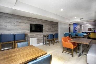 Holiday Inn Express Hotel & Suites Jacksonville   Mayport / Beach, An Ihg