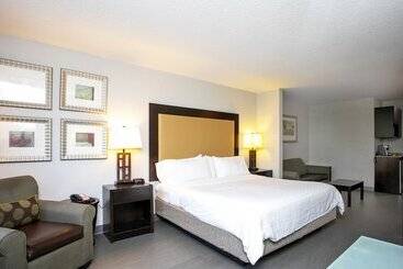 Holiday Inn Express Hotel & Suites Jacksonville   Mayport / Beach, An Ihg