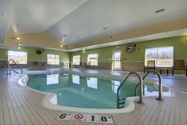 Holiday Inn Express Hotel & Suites Kansas City Sports Complex, An Ihg