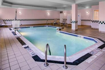 Holiday Inn Express Hotel & Suites Pittsburgh South Side, An Ihg
