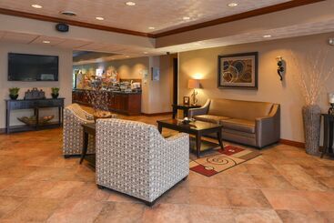 Отель Holiday Inn Express Morgantown, An Ihg