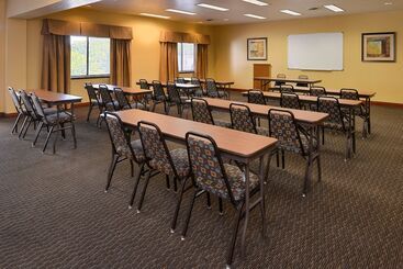 Отель Holiday Inn Express Morgantown, An Ihg