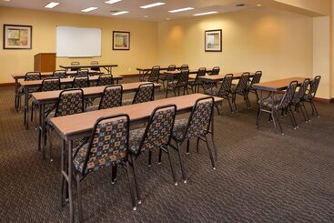 Отель Holiday Inn Express Morgantown, An Ihg