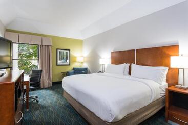 هتل Holiday Inn Express & Suites Wilmington University Center, An Ihg