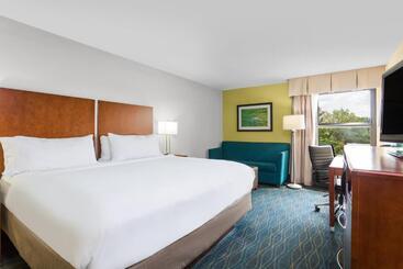 هتل Holiday Inn Express & Suites Wilmington University Center, An Ihg